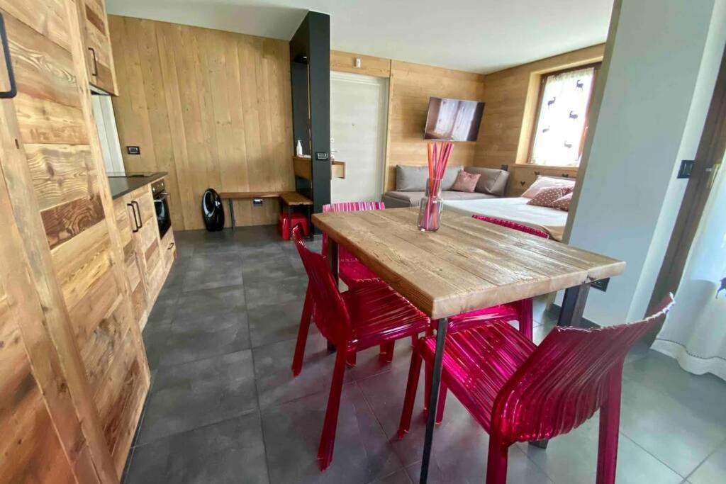 La Petite Maison D'Erika Αόστα Εξωτερικό φωτογραφία